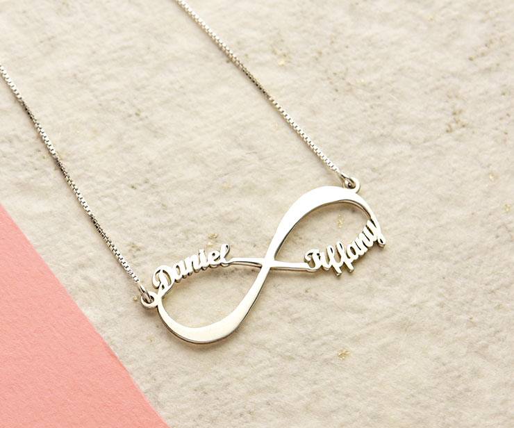 Infinity Name Necklace in Sterling Silver