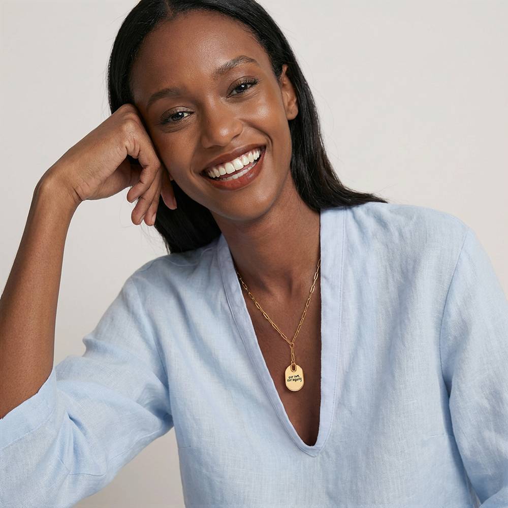 Handwriting Engraved Oval Pendant Paperclip Necklace in Gold Plating-1 product photo