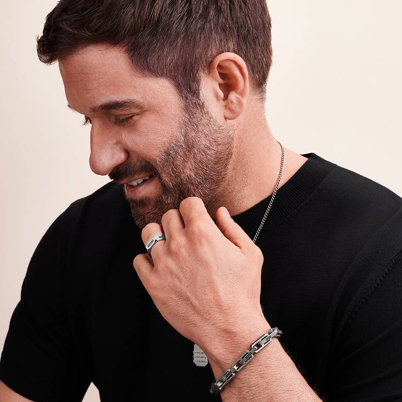 Skcess Men's Link Bracelet - Black Stainless Steel Interlocking Ring Design (210mm)