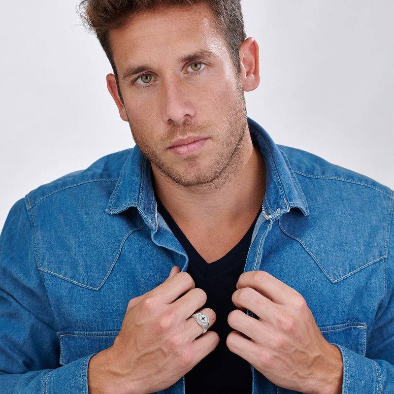 Personalized Compass Round Signet Ring in Silver for Men-1 product photo